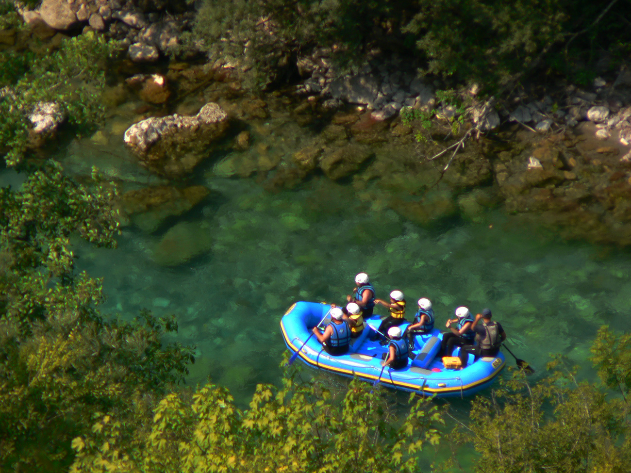 crna-gora-turisticky-na-sutoku-riek-piva-a-tara